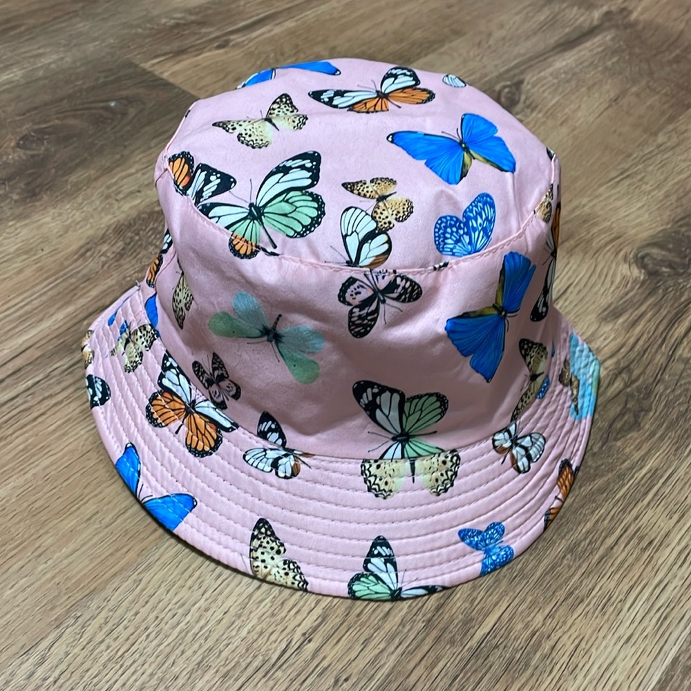Butterfly bucket hat 90’s